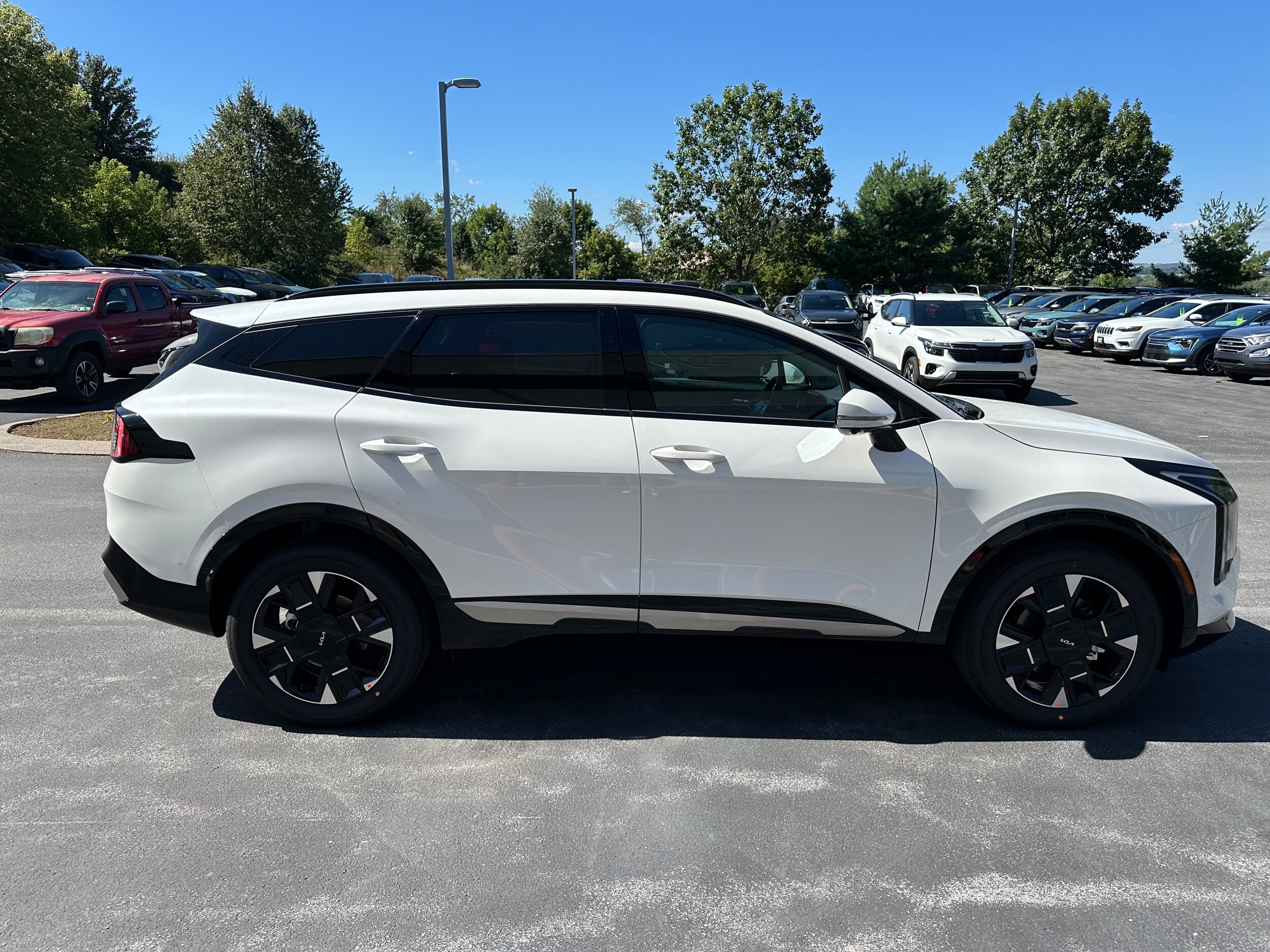 2026 Kia Sportage Hybrid photo 4