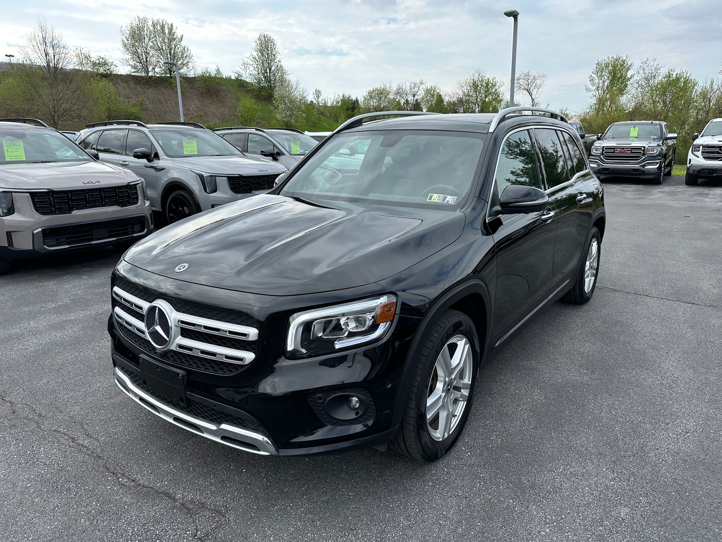 2021 Mercedes-Benz GLB GLB250 4MATIC's photo