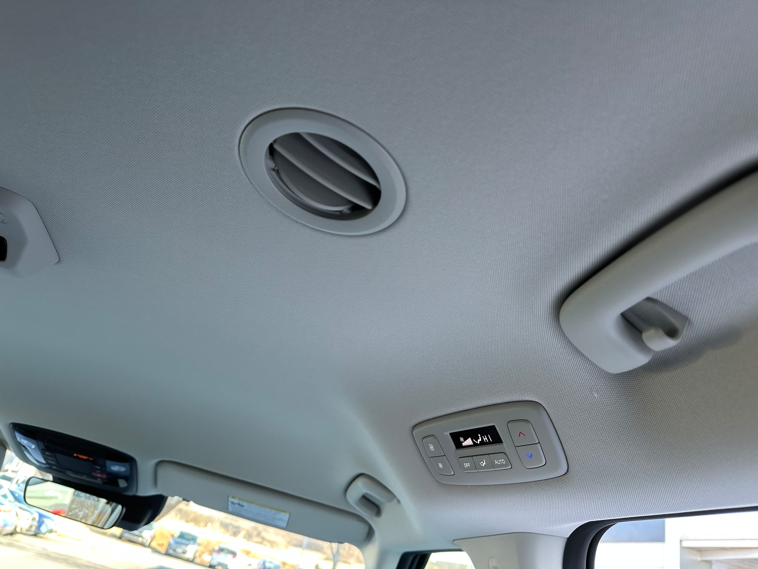 2026 Kia Carnival EX - Photo 24
