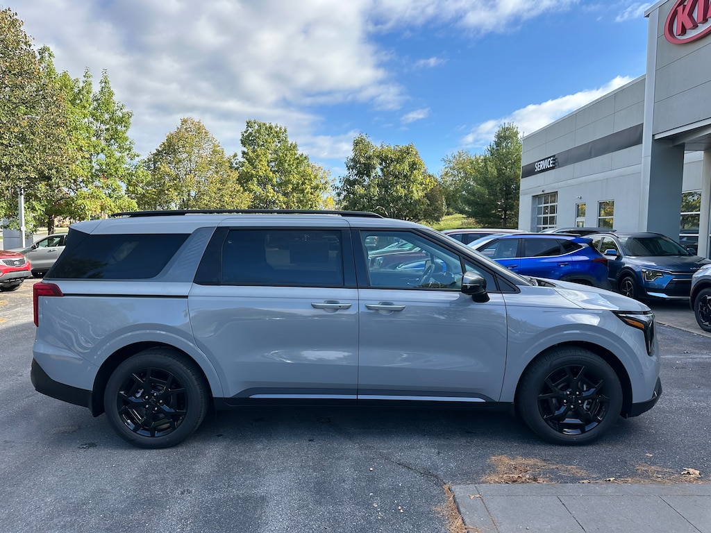 New 2026 Kia Carnival Hybrid SX Van Passenger Van