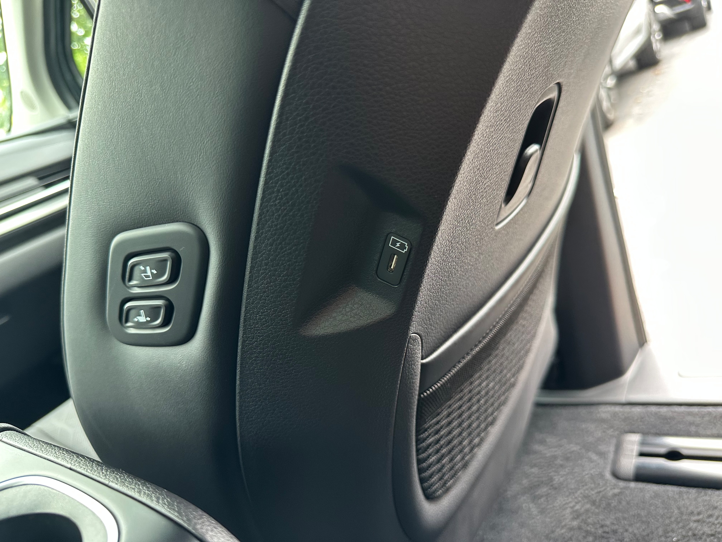 2026 Kia Carnival SX - Photo 27