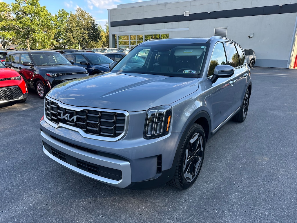 Certified 2025 Kia Telluride S SUV