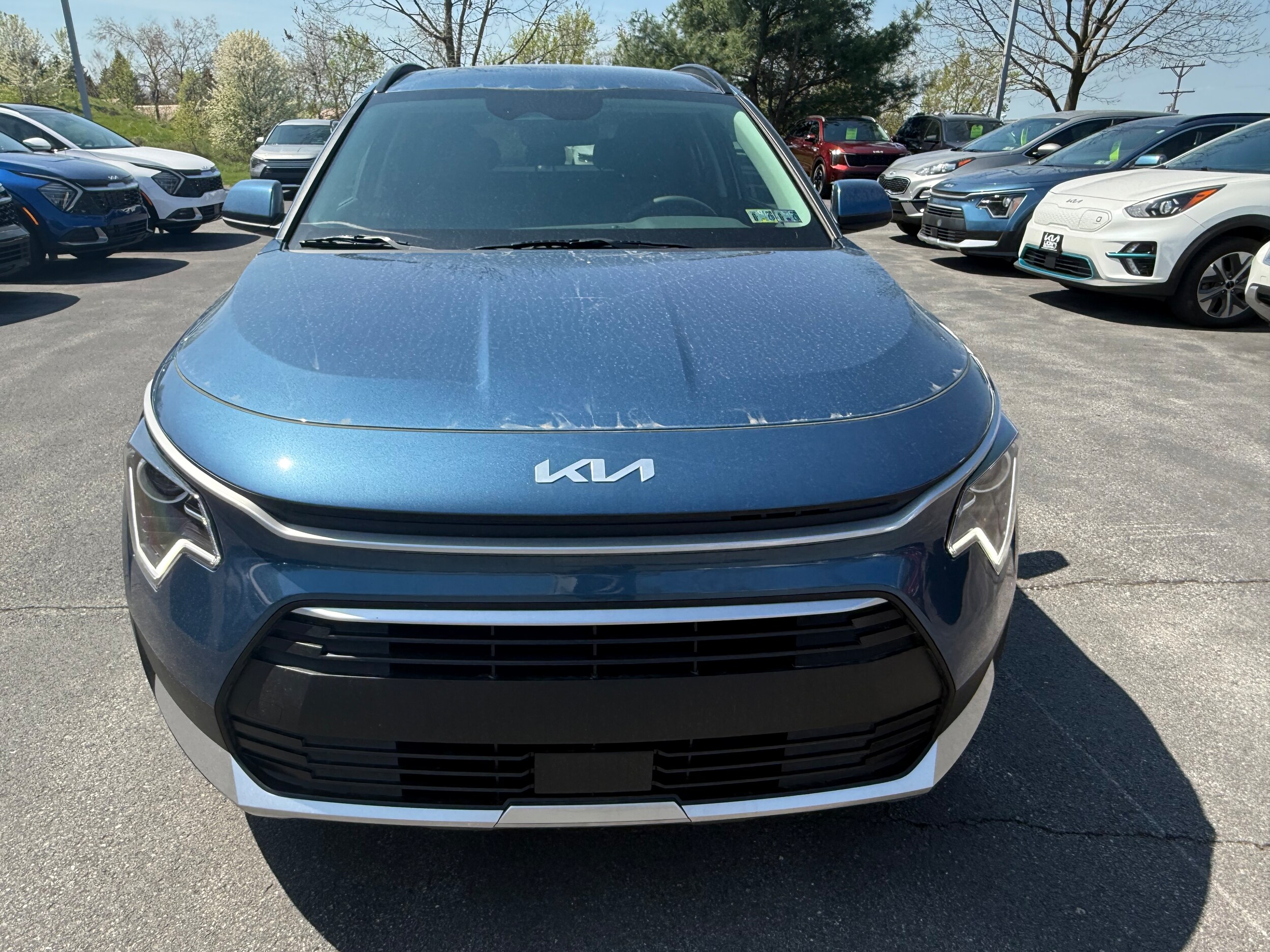 2025 Kia Niro Plug-In Hybrid EX photo 2