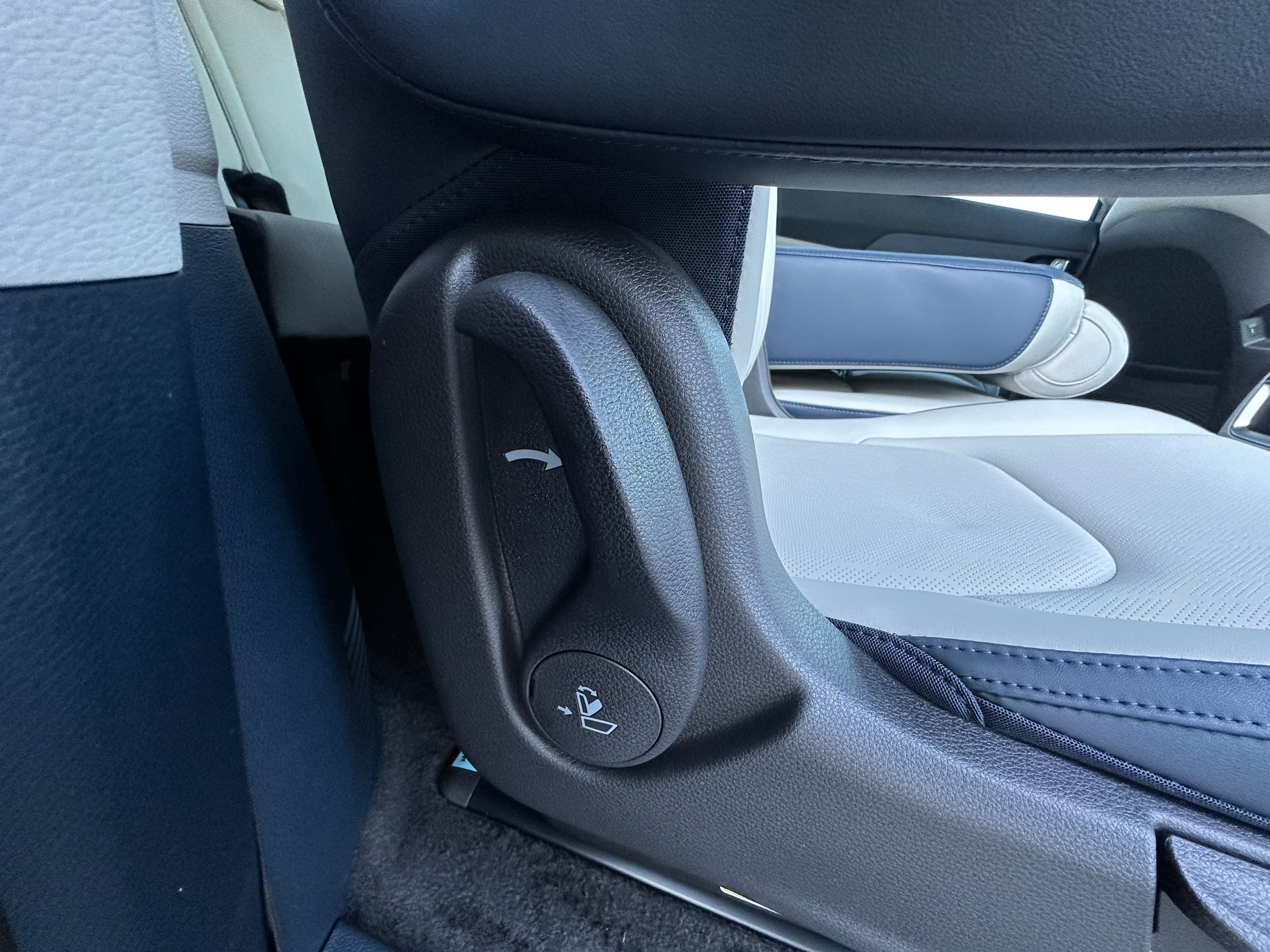 2026 Kia Carnival EX - Photo 26