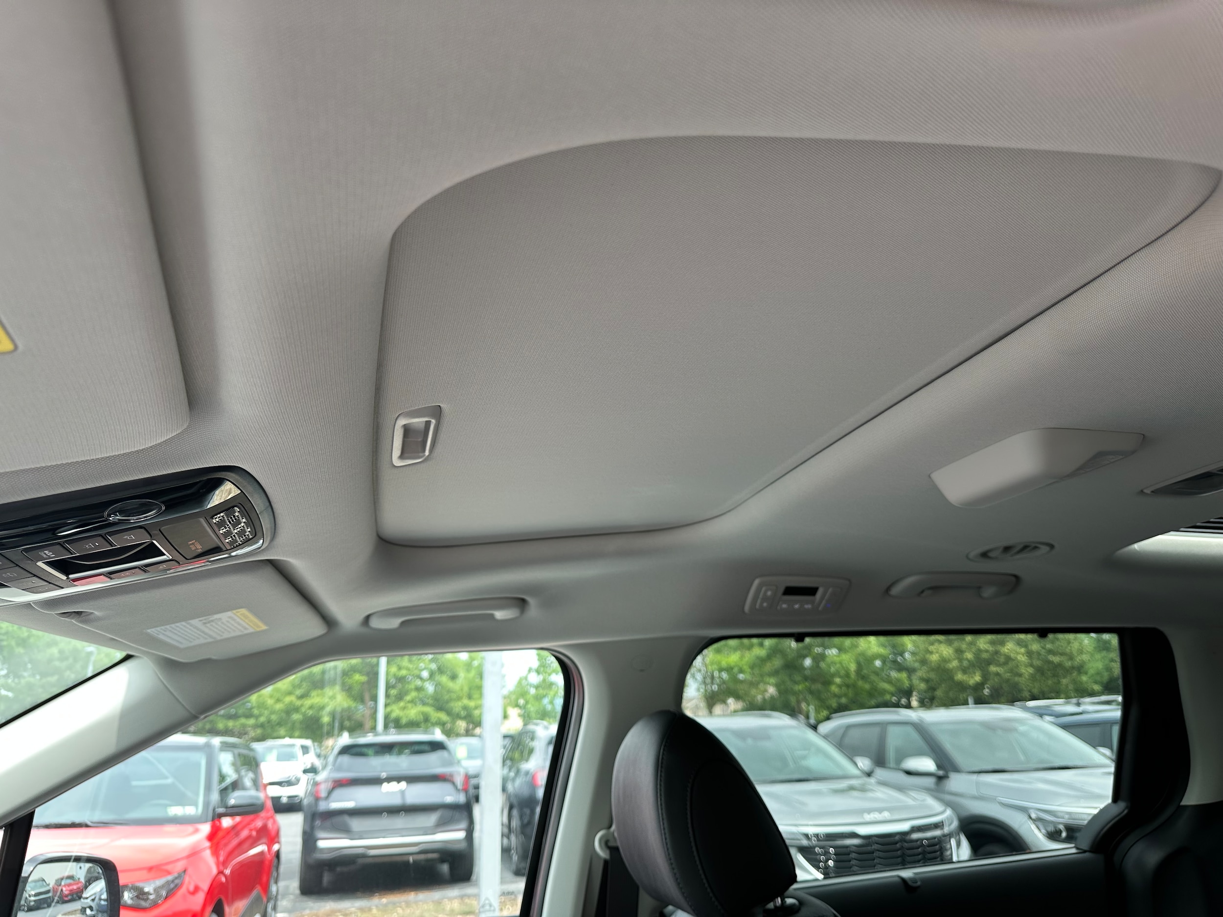 2026 Kia Carnival SX Prestige - Photo 28