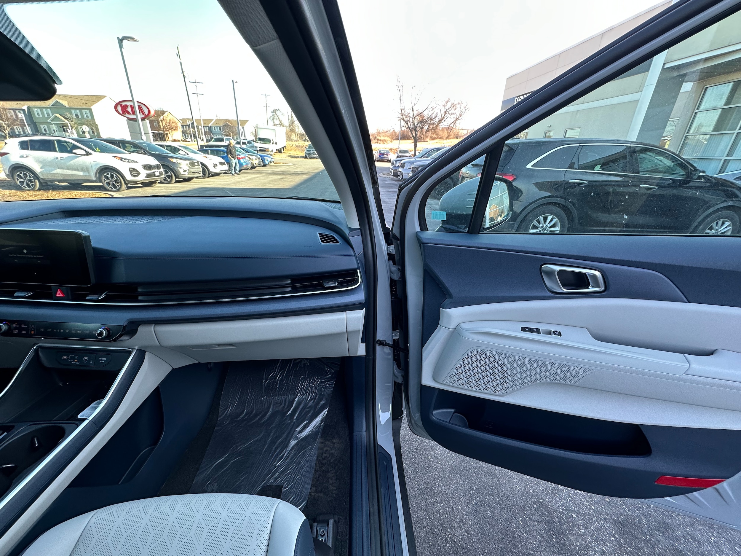 2026 Kia Carnival EX - Photo 36
