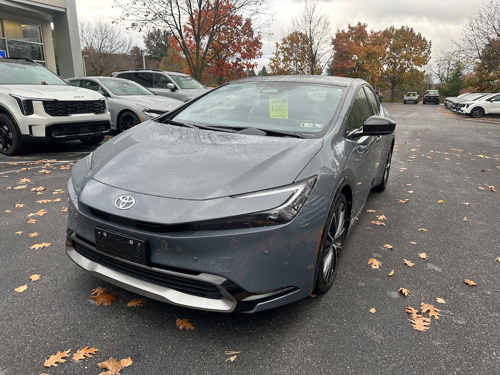 Used 2023 Toyota Prius LE Hatchback