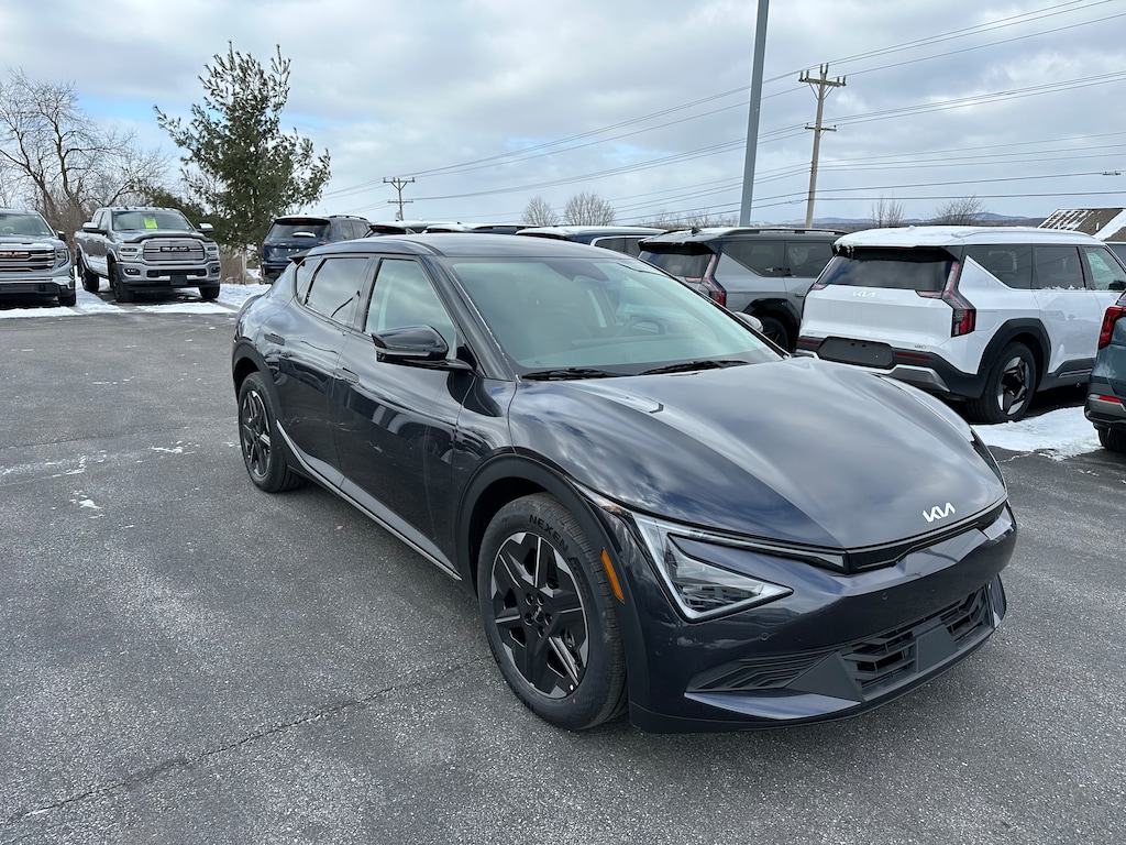 New 2025 Kia EV6 Light Long Range SUV