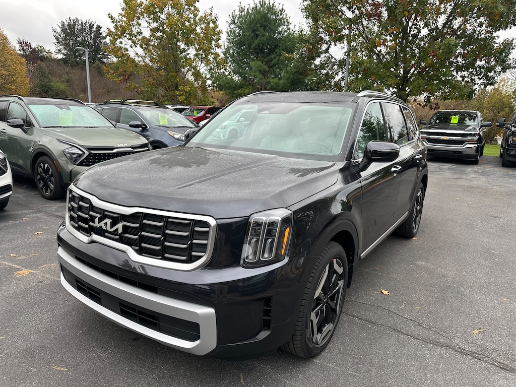 New 2025 Kia Telluride S SUV