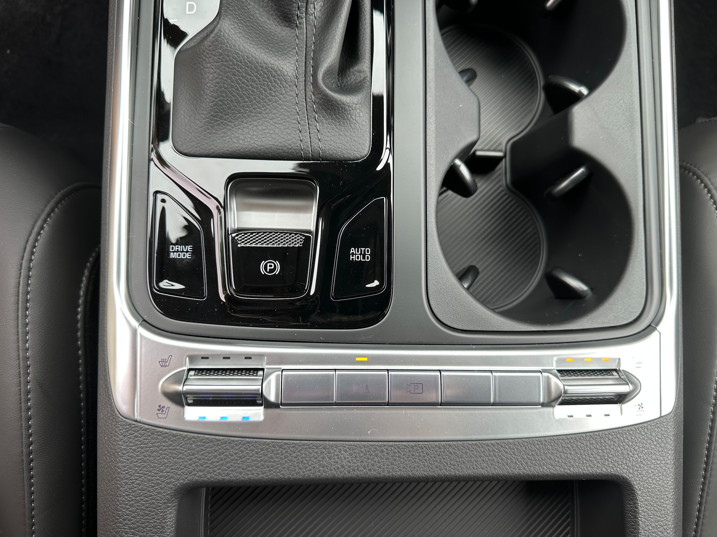 2026 Kia Carnival SX - Photo 38