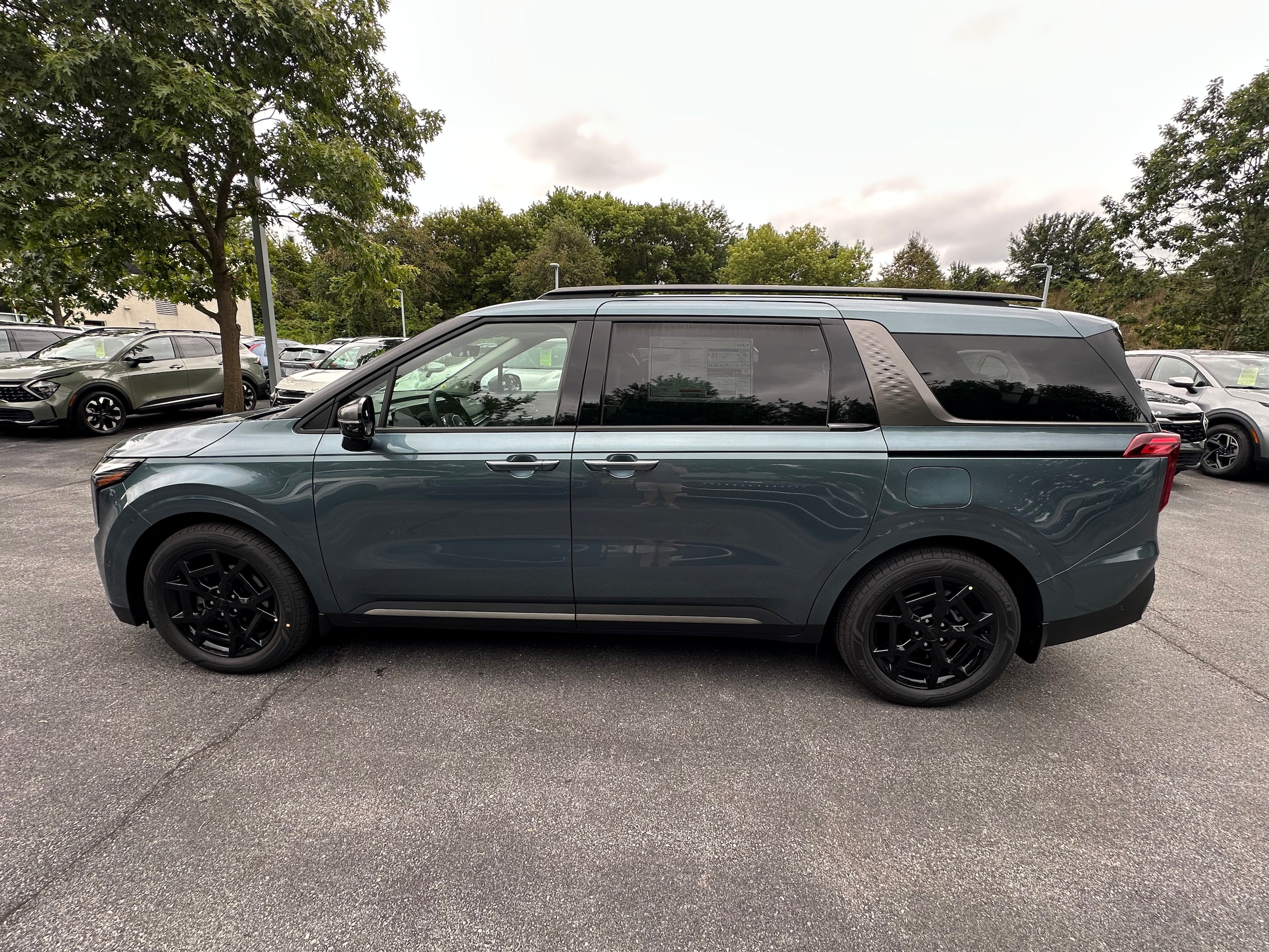 2026 Kia Carnival SX - Photo 8