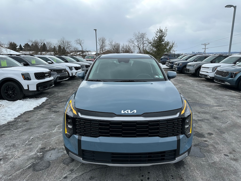 New 2026 Kia Sportage Hybrid S SUV