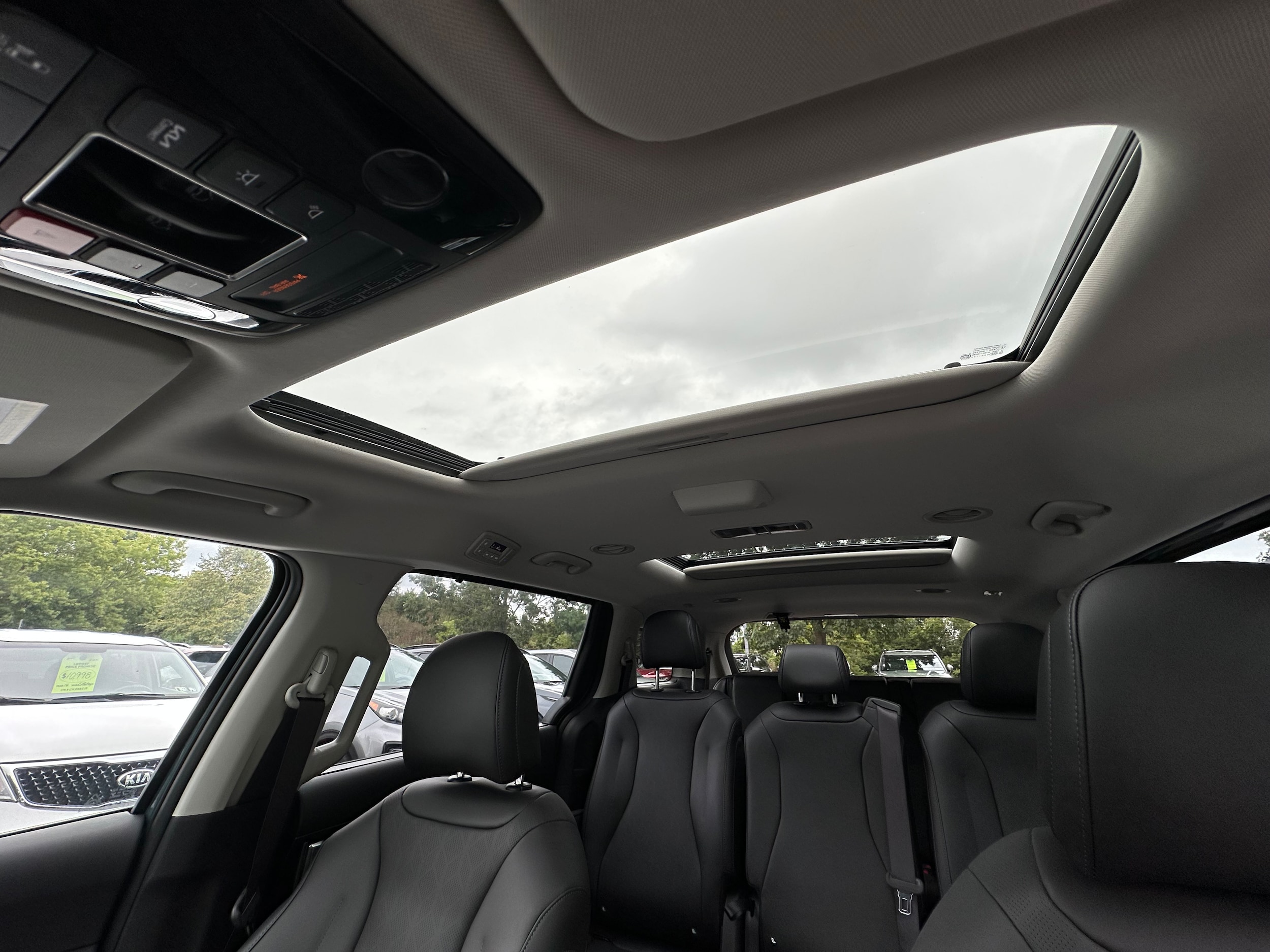 2026 Kia Carnival SX - Photo 45