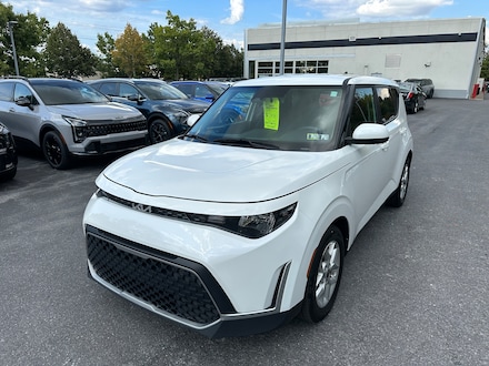 2024 Kia Soul LX Hatchback