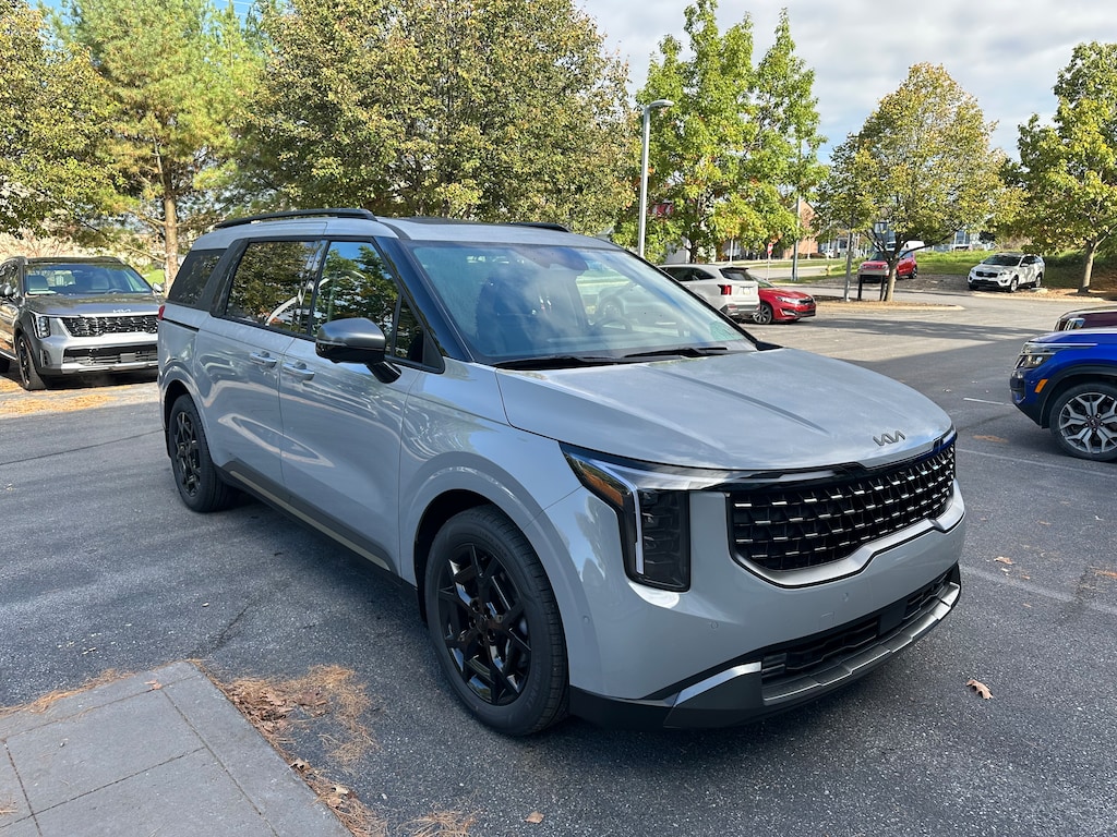 New 2026 Kia Carnival Hybrid SX Van Passenger Van