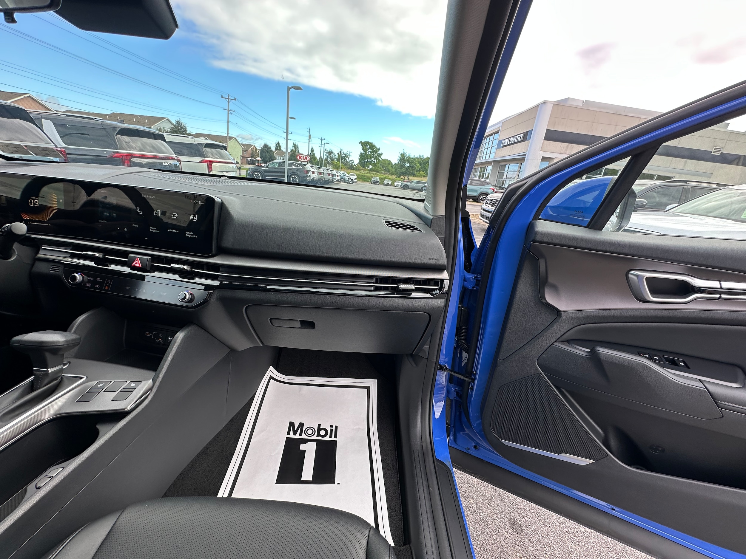 2026 Kia Sportage EX - Photo 19