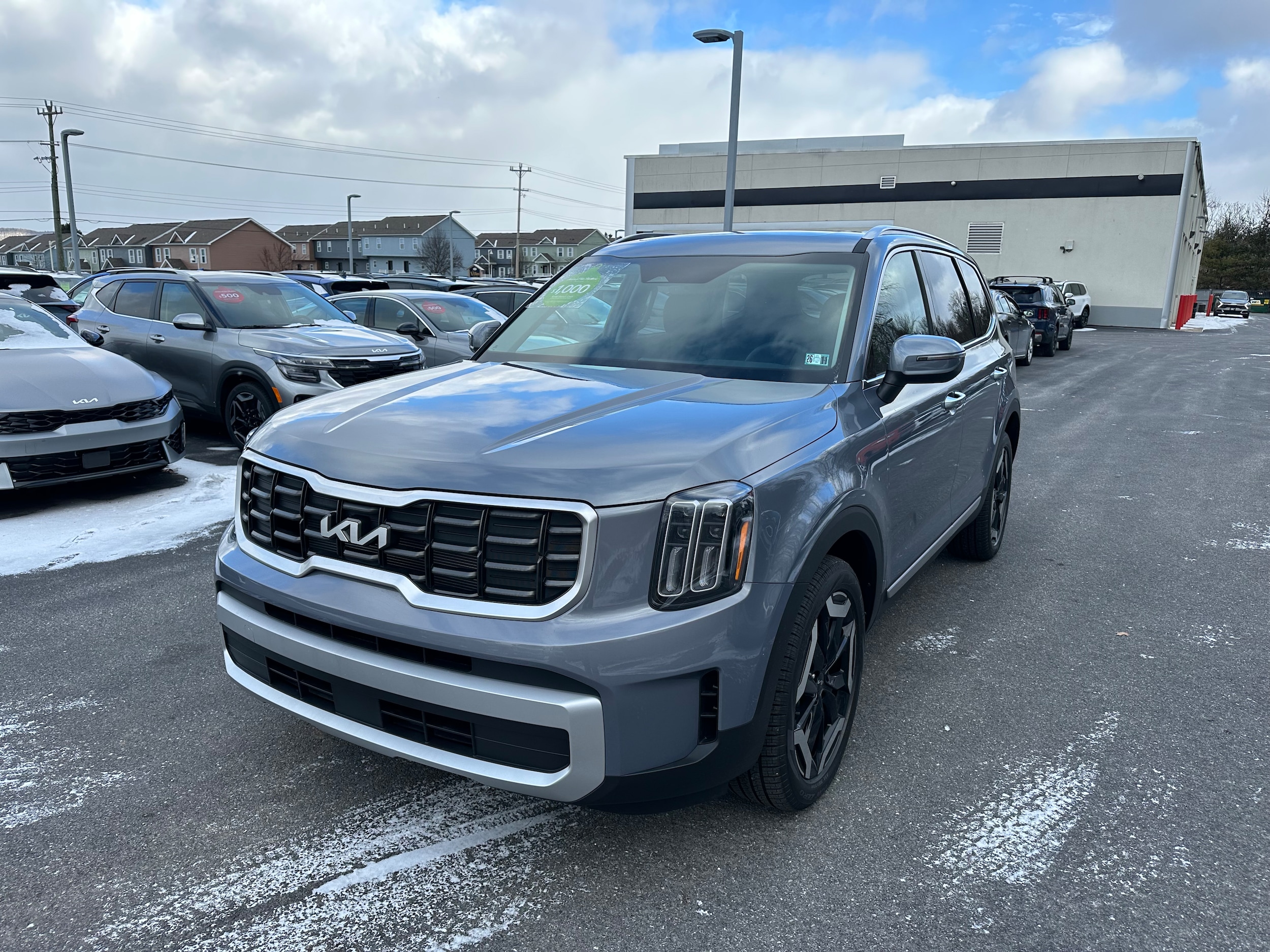 2025 Kia Telluride S's photo