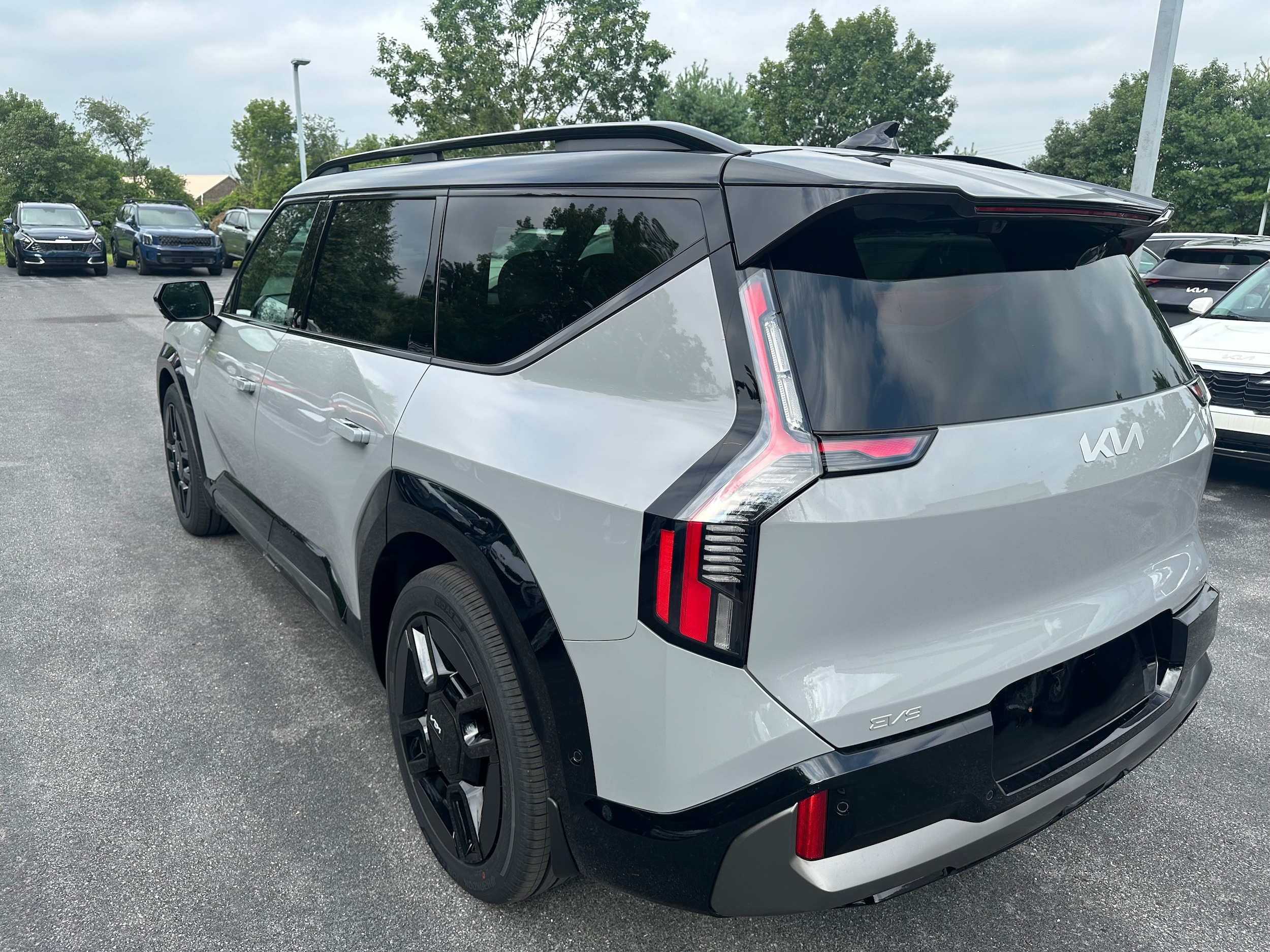 2026 Kia EV9 GT-Line - Photo 7