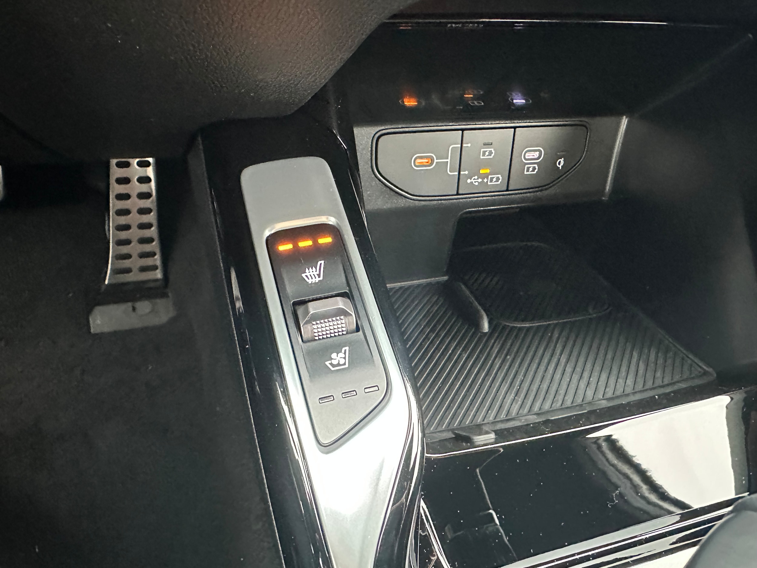 2026 Kia Sorento X-Line SX Prestige - Photo 48