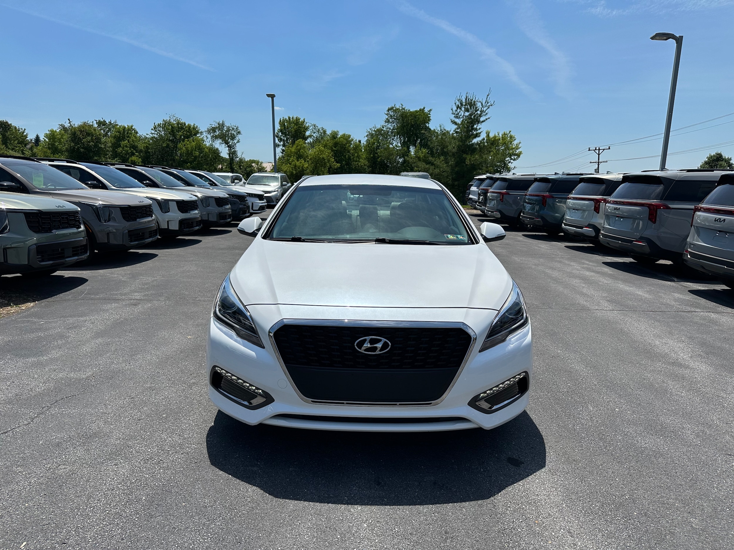 Used 2017 Hyundai Sonata Hybrid Limited with VIN KMHE34L13HA051339 for sale in State College, PA