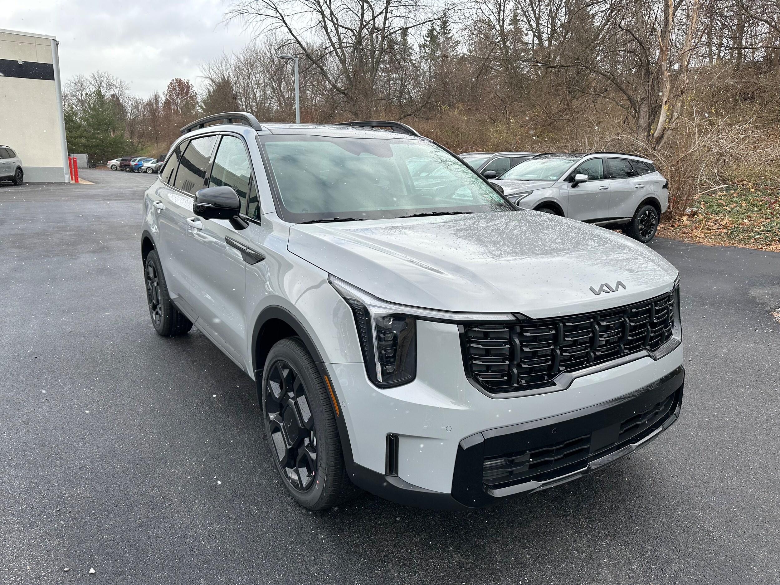 2026 Kia Sorento X-Line SX photo 3