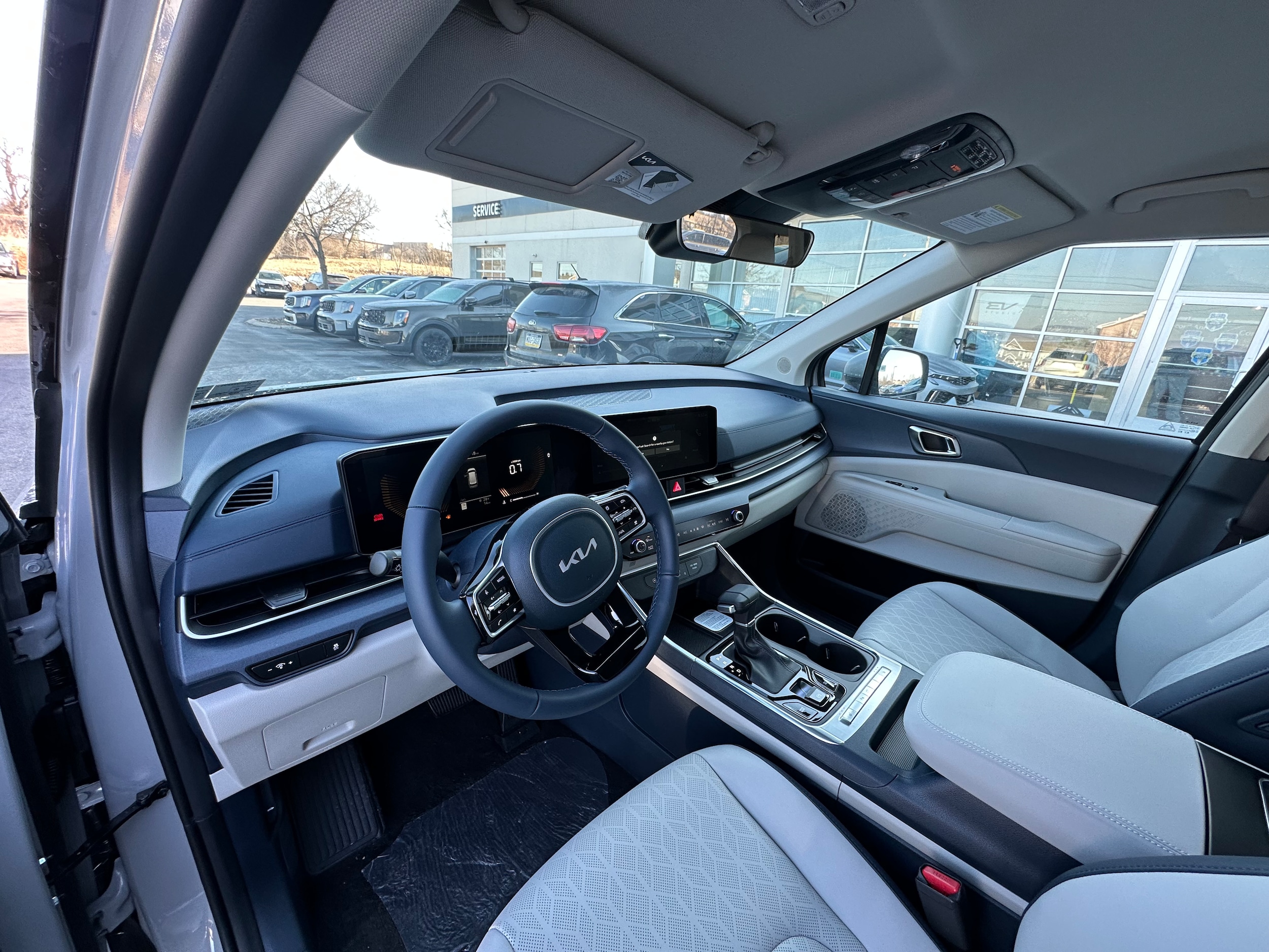 2026 Kia Carnival EX - Photo 41