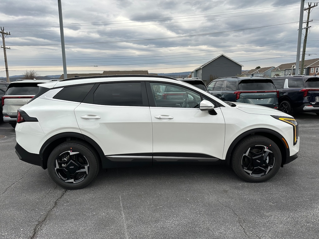 New 2026 Kia Sportage Hybrid EX SUV