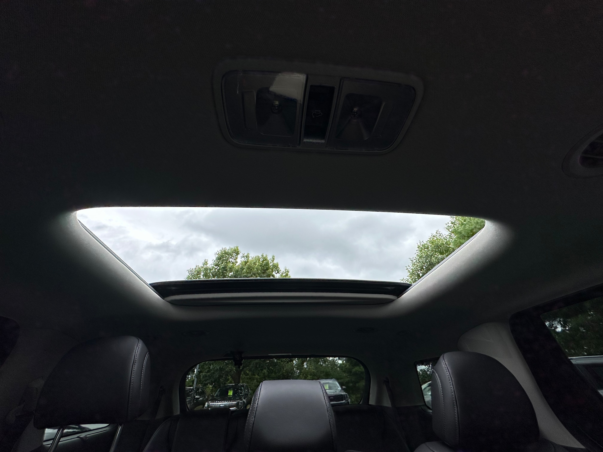 2026 Kia Carnival SX - Photo 48