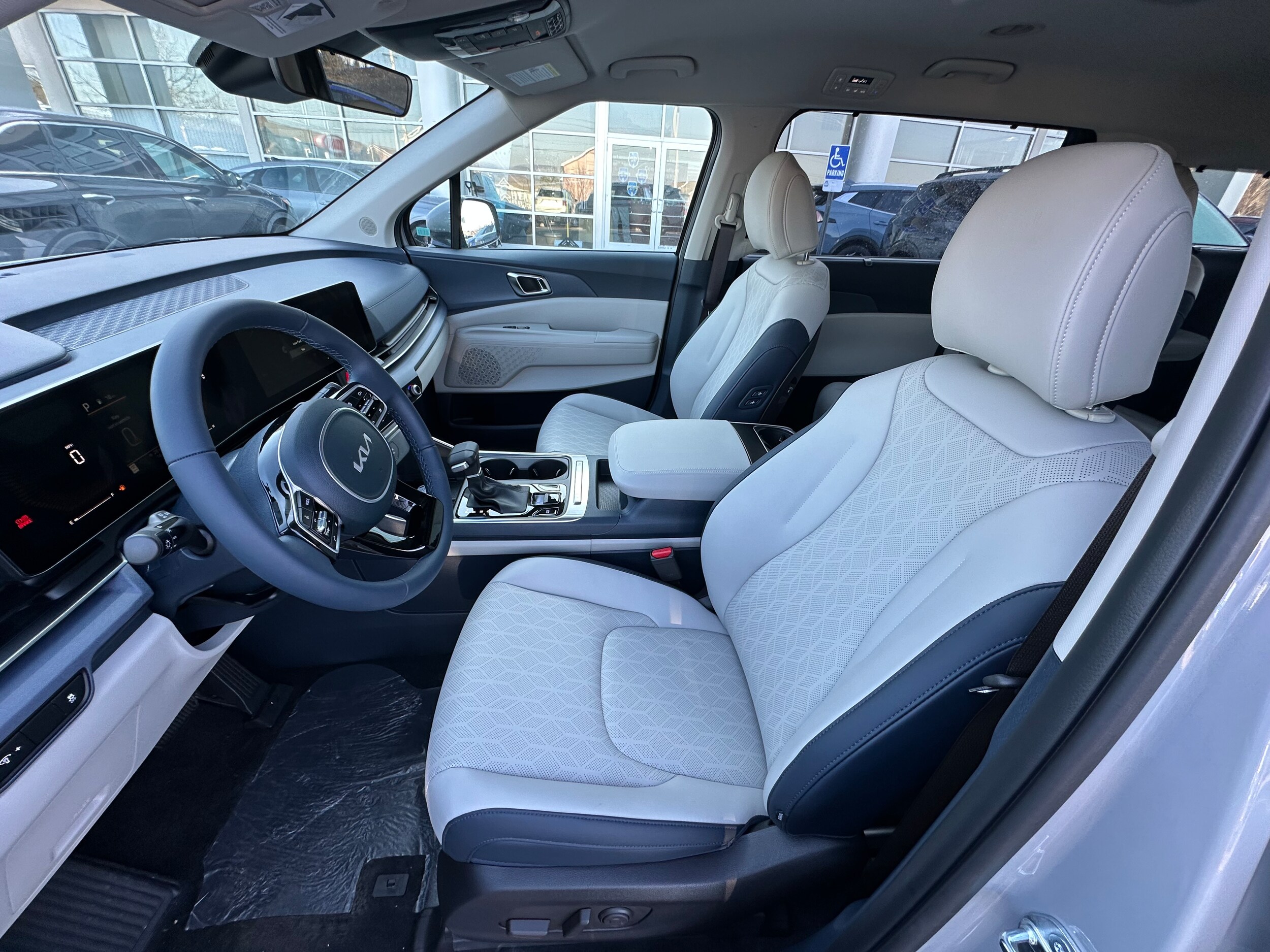 2026 Kia Carnival EX - Photo 40