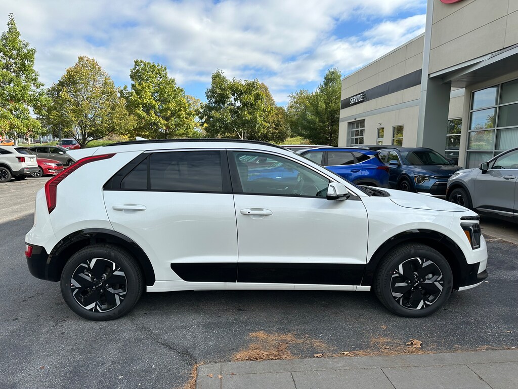 New 2025 Kia Niro EV Wind SUV