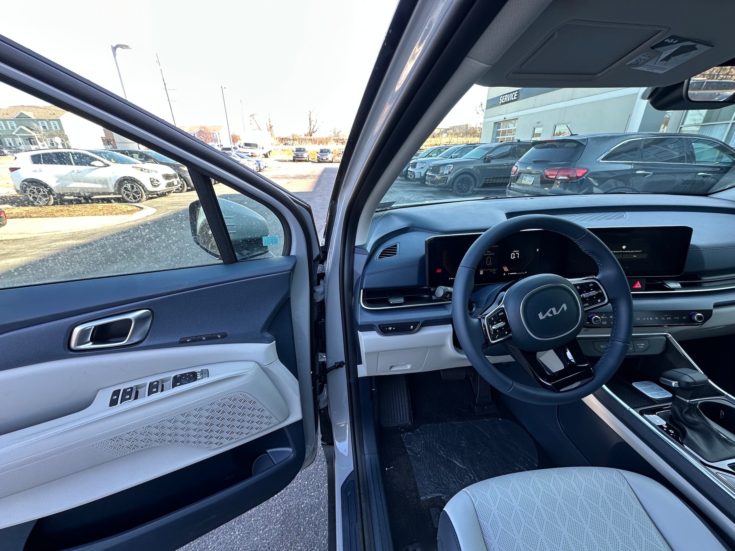 2026 Kia Carnival EX - Photo 42
