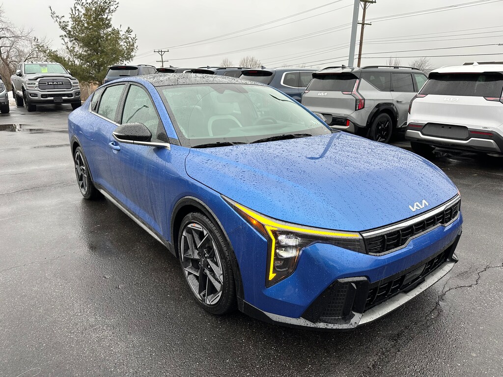 New 2026 Kia K4 GT-Line Sedan