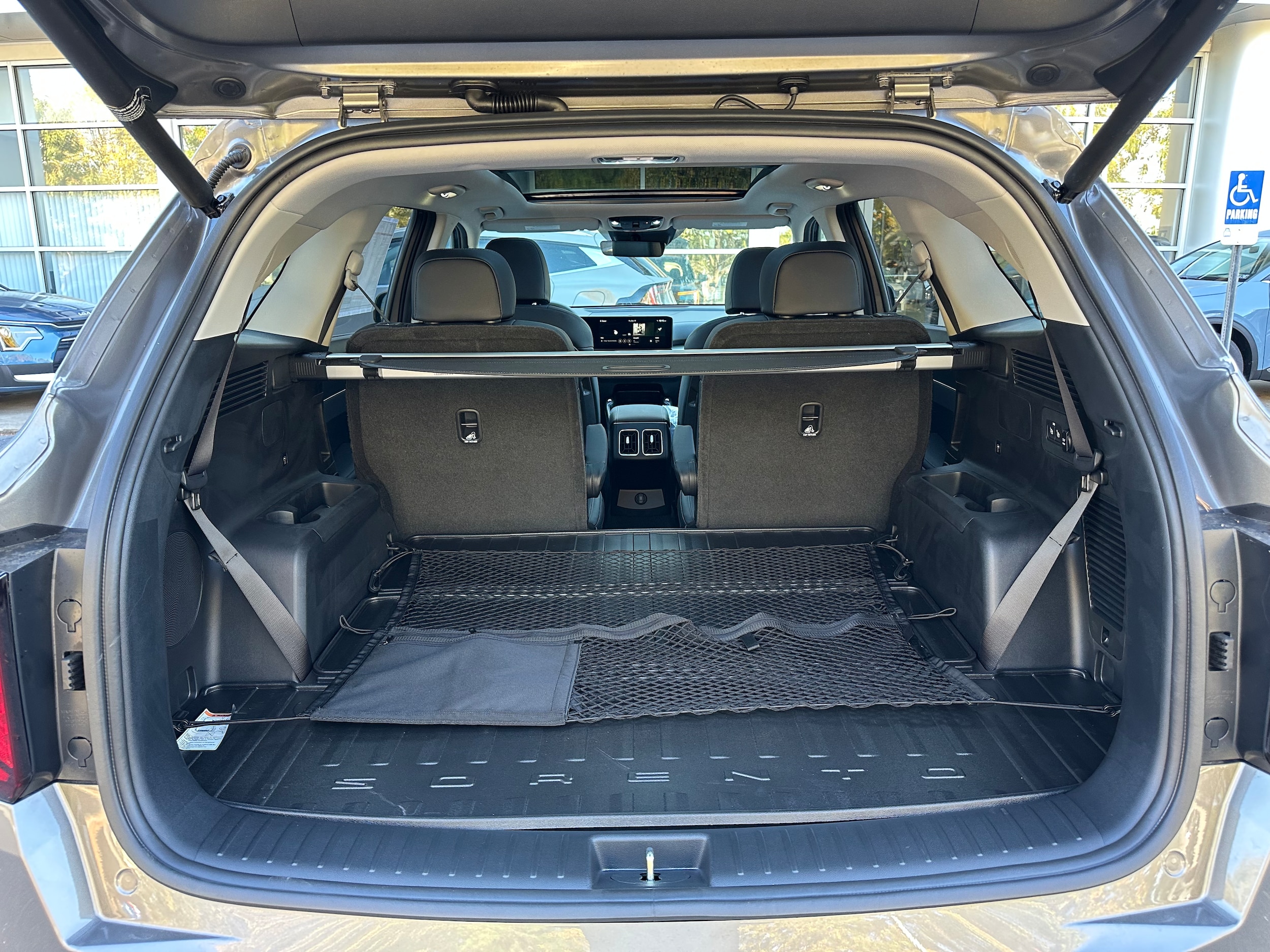 2026 Kia Sorento EX PHEV - Photo 11