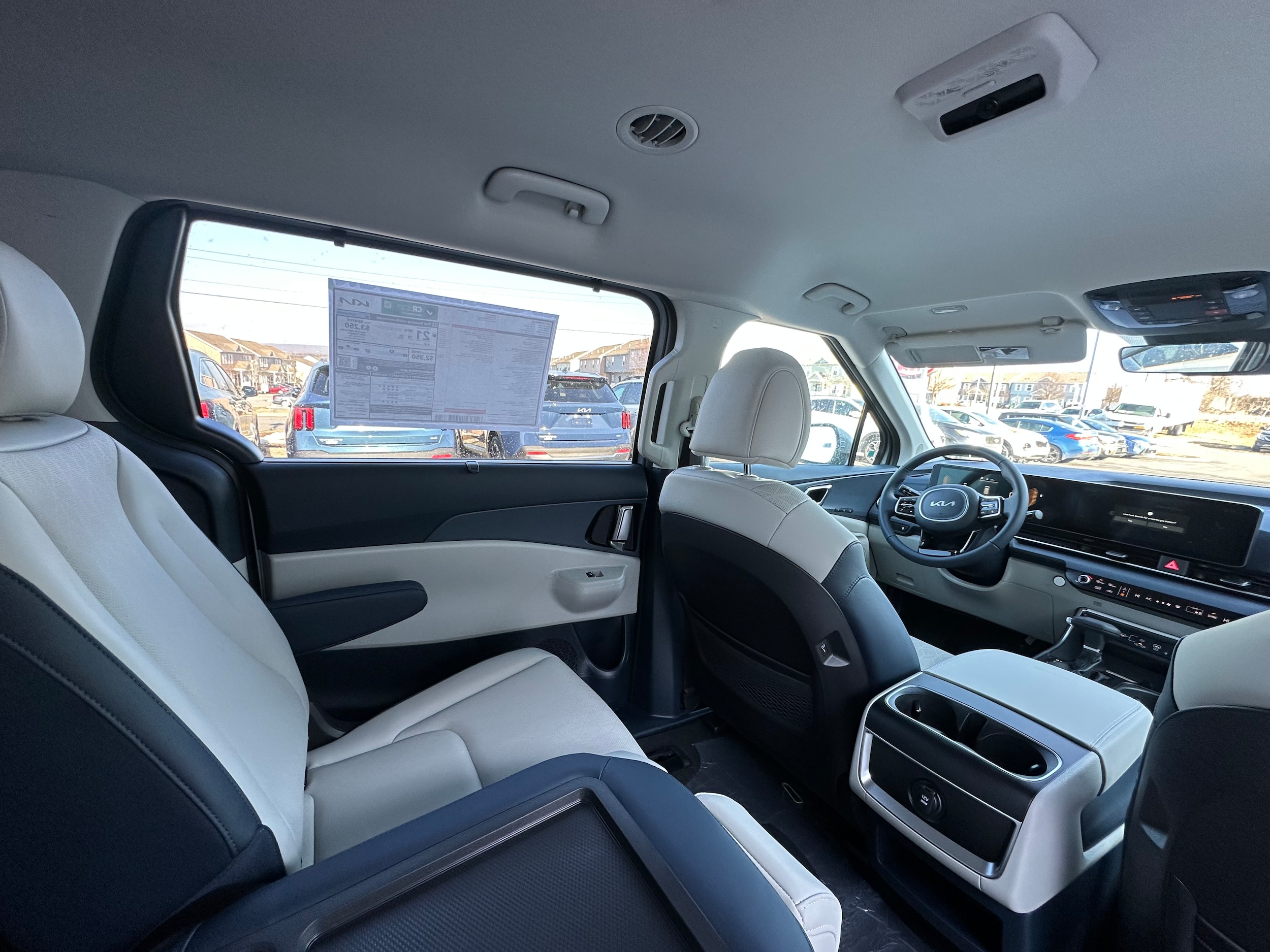 2026 Kia Carnival EX - Photo 18