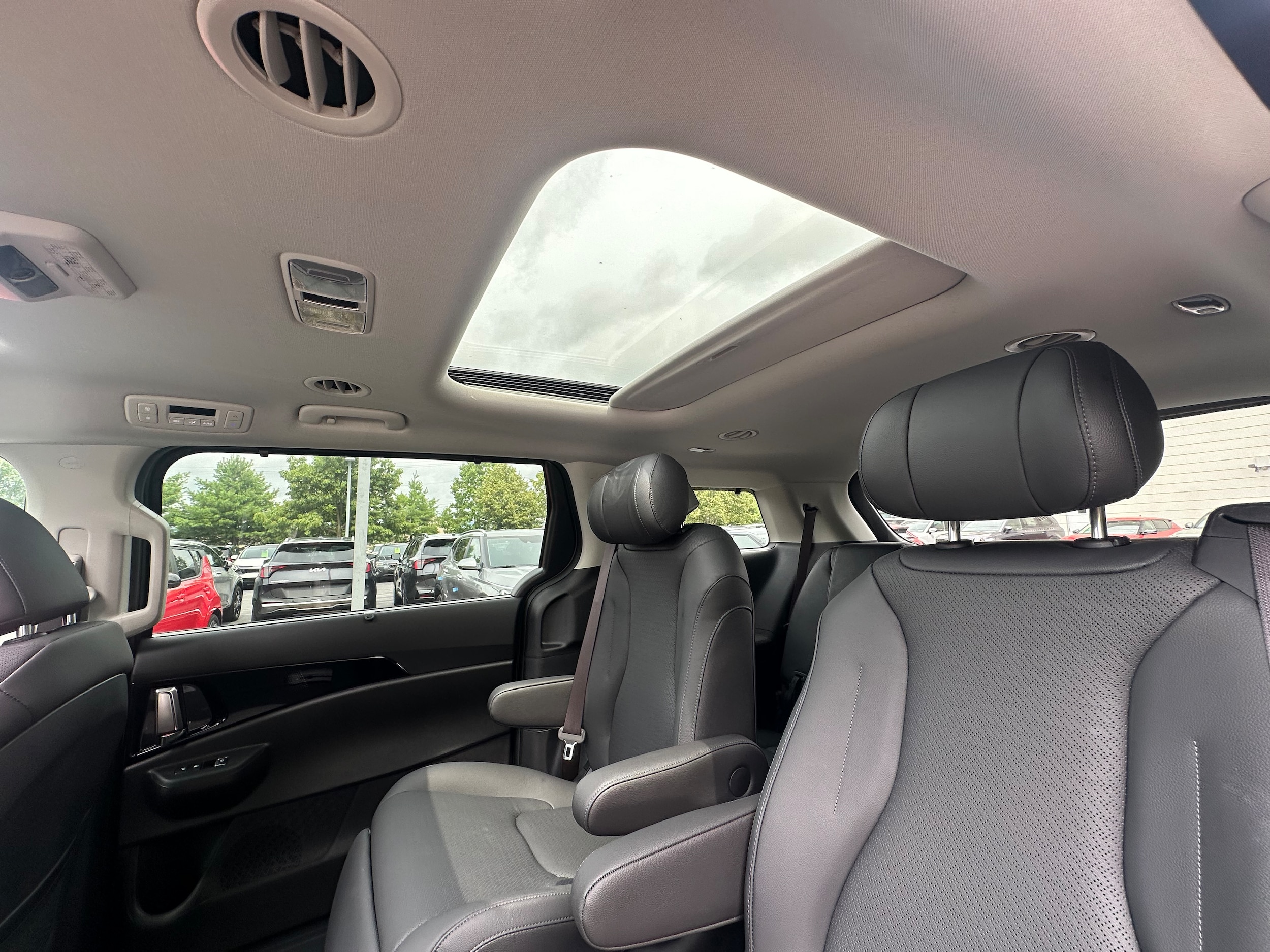 2026 Kia Carnival SX Prestige - Photo 31