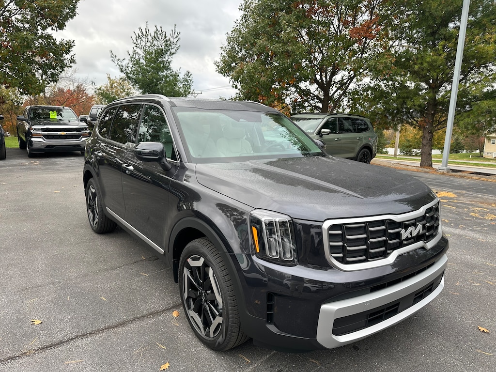 New 2025 Kia Telluride S SUV