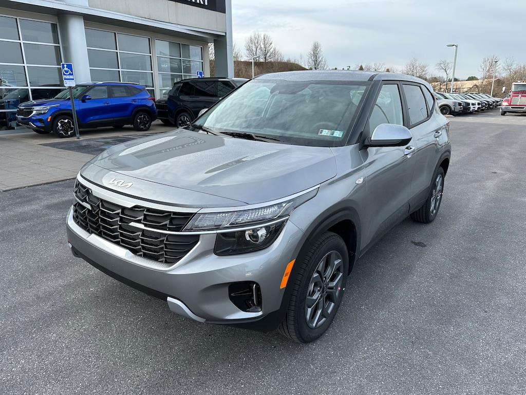 New 2026 Kia Seltos LX SUV