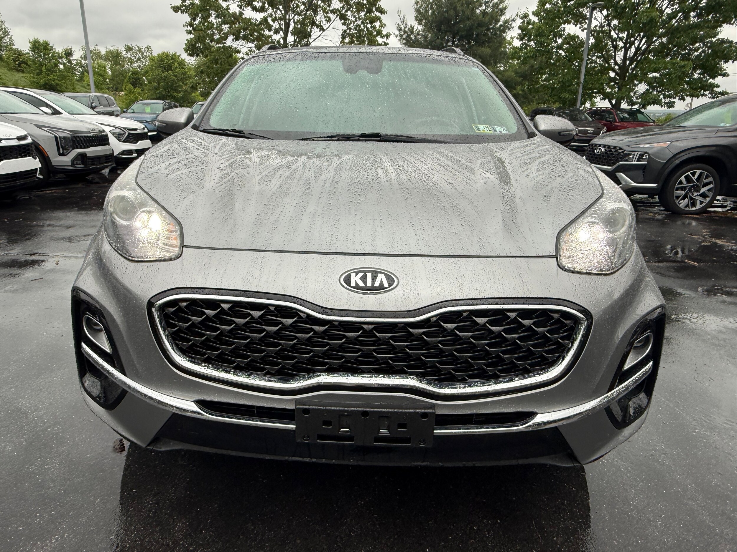 2022 Kia Sportage EX photo 2