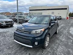 2017 Kia Soul + Hatchback