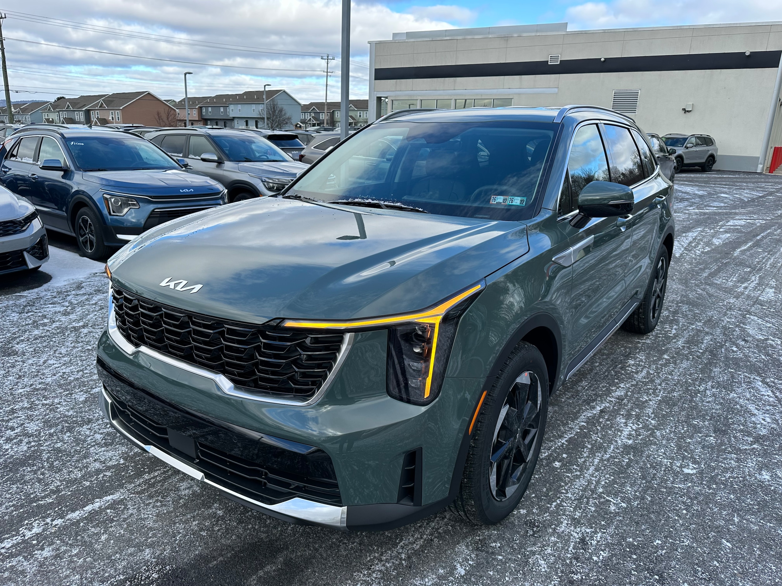 2026 Kia Sorento EX Hybrid's photo