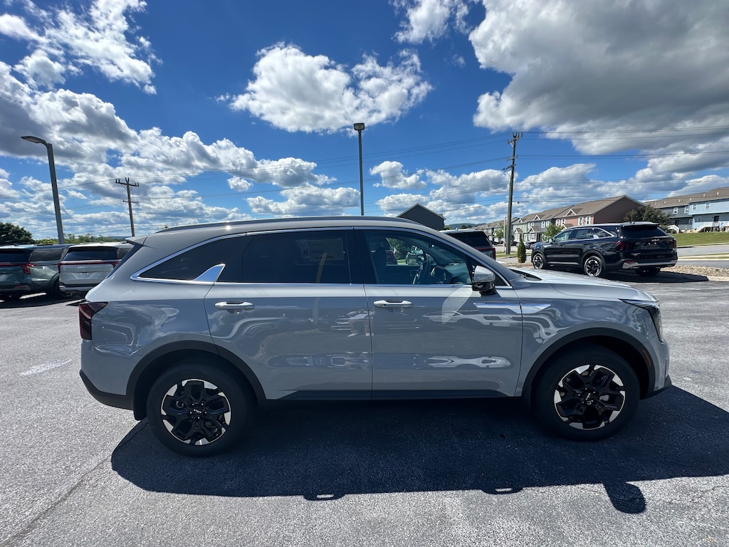 New 2026 Kia Sorento S SUV