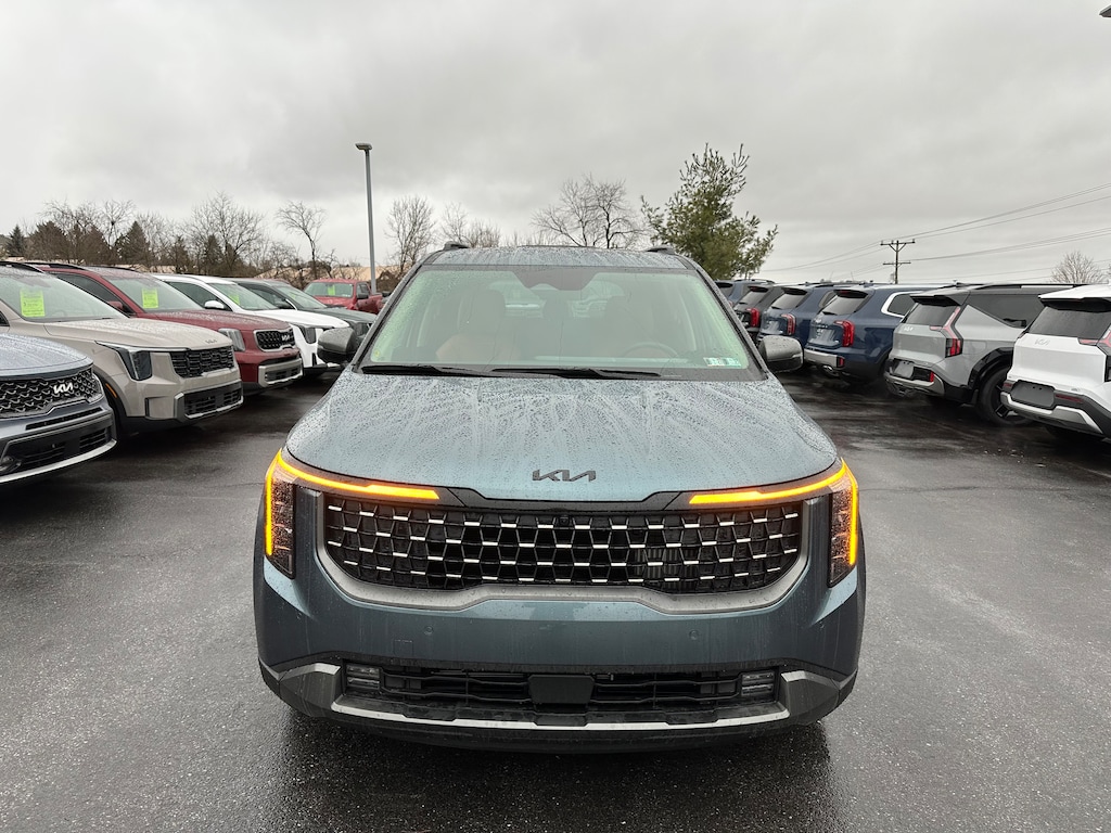 New 2026 Kia Carnival Hybrid SX Van Passenger Van