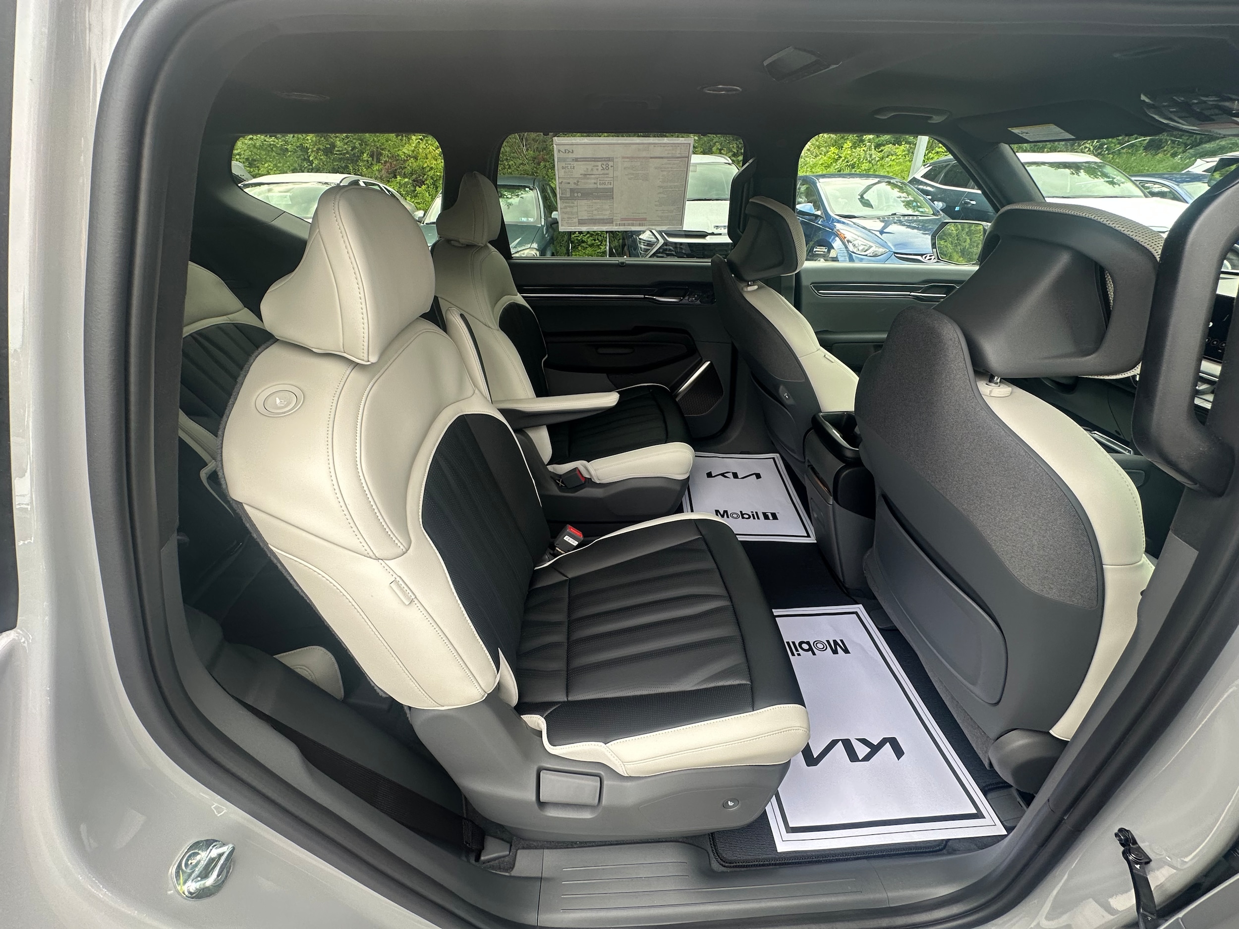 2026 Kia EV9 GT-Line - Photo 15