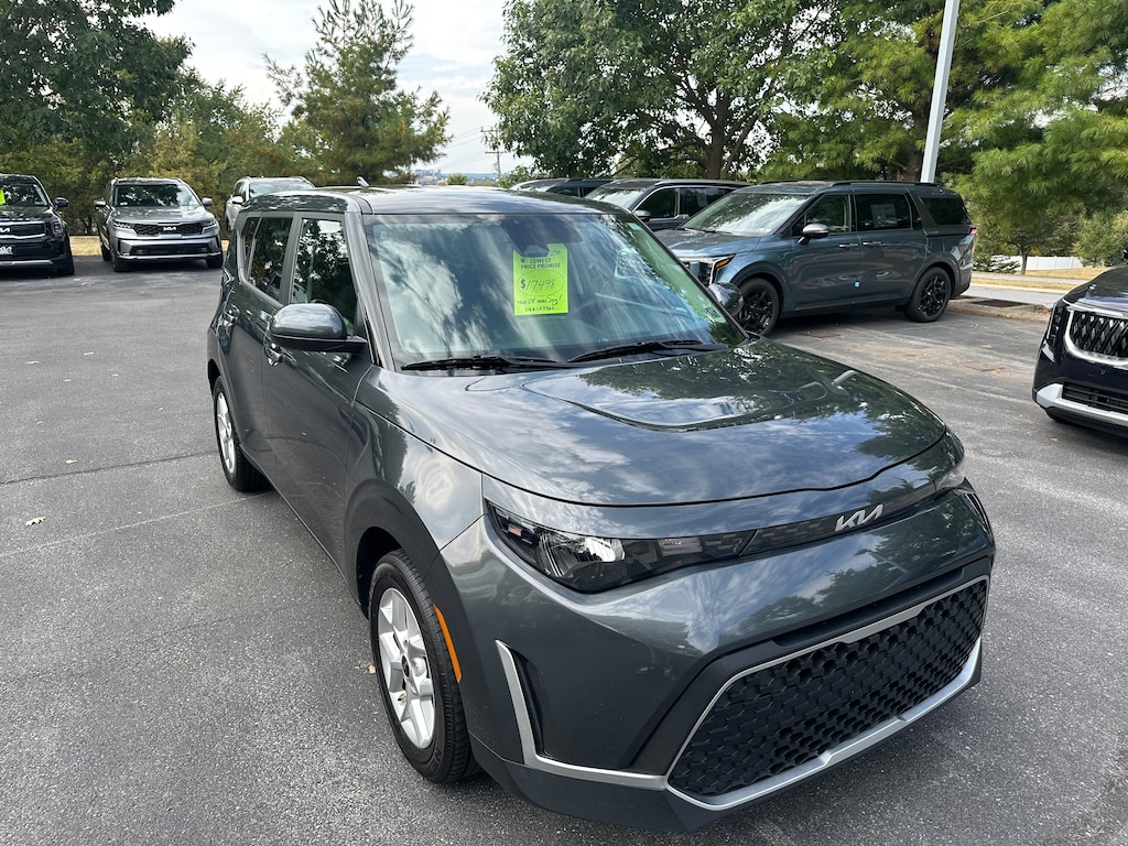 Certified 2024 Kia Soul LX Hatchback