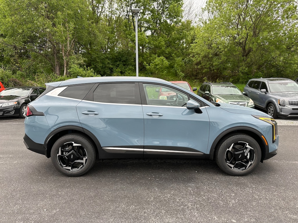 New 2026 Kia Sportage Hybrid SUV