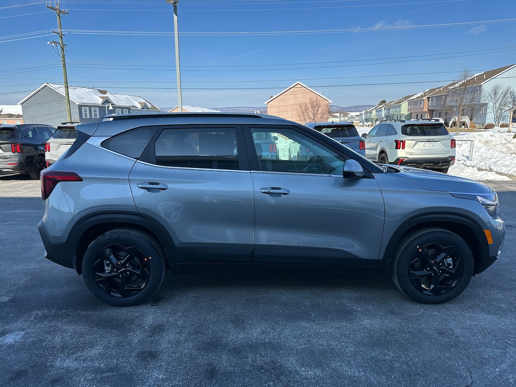 New 2026 Kia Seltos EX SUV
