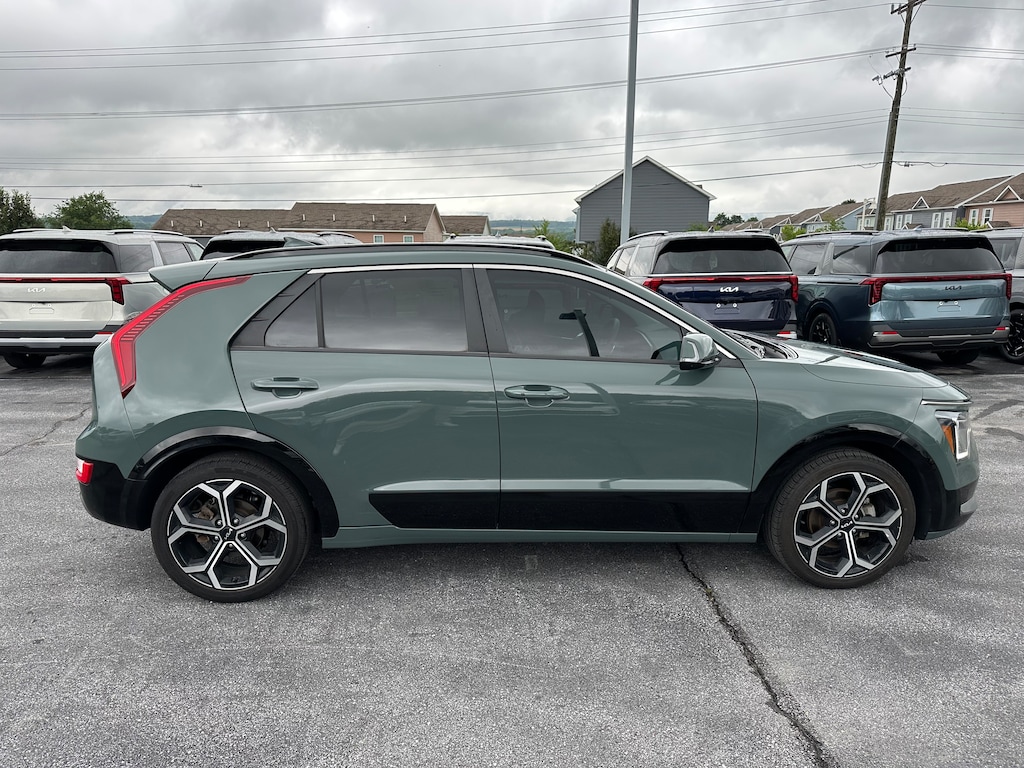 Certified 2024 Kia Niro EX Touring SUV