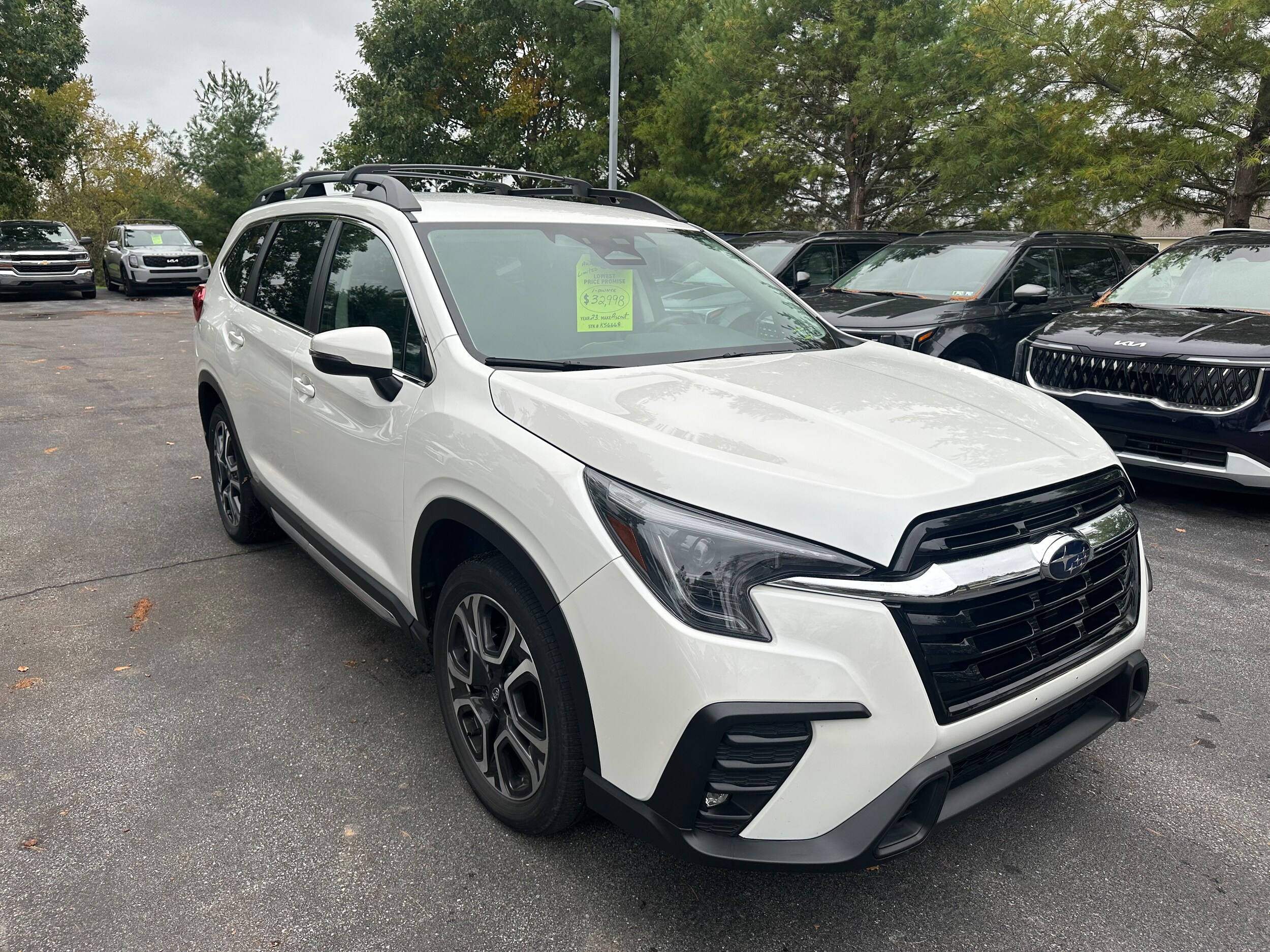 2023 Subaru Ascent Limited photo 3