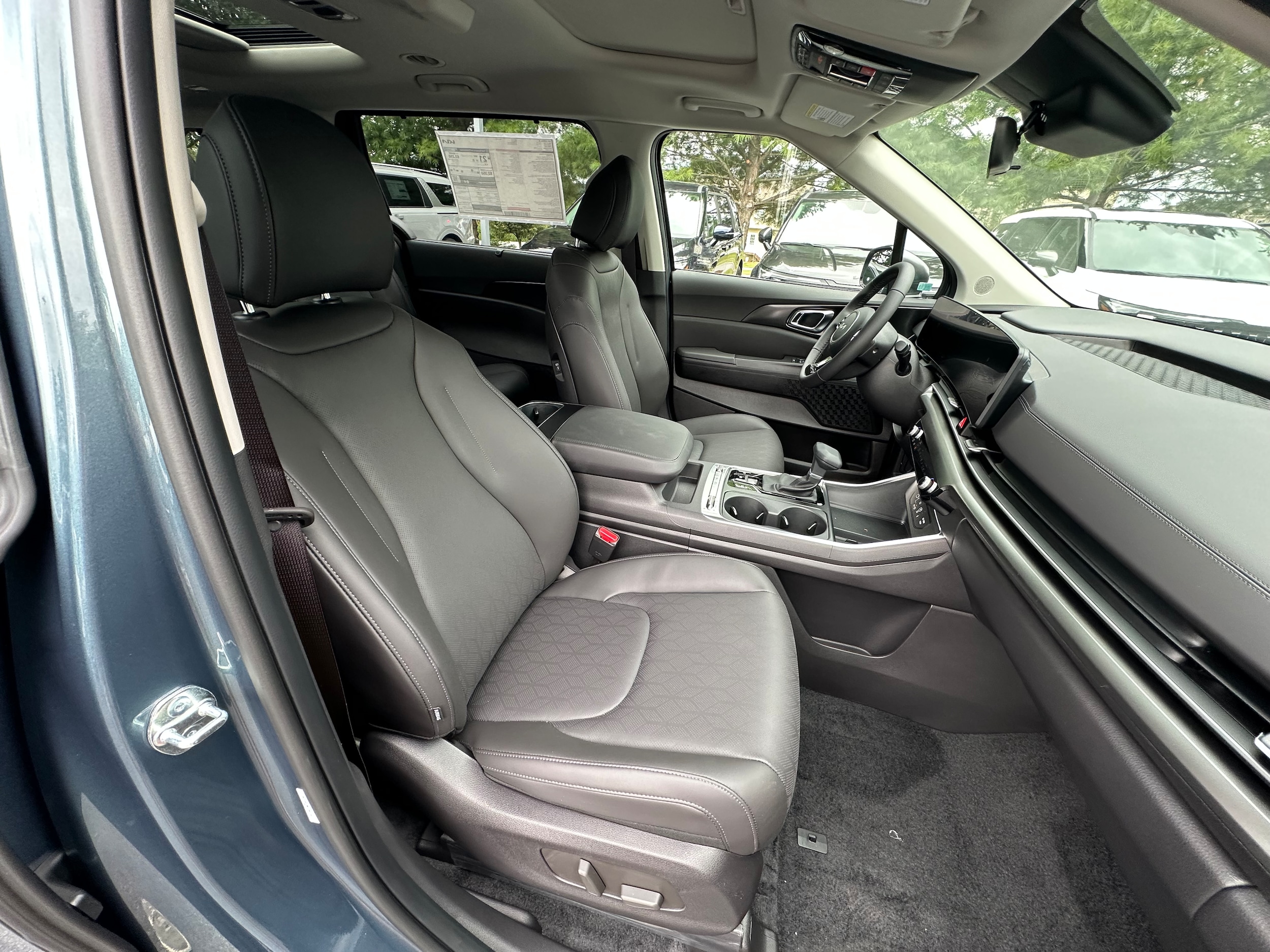 2026 Kia Carnival SX - Photo 29