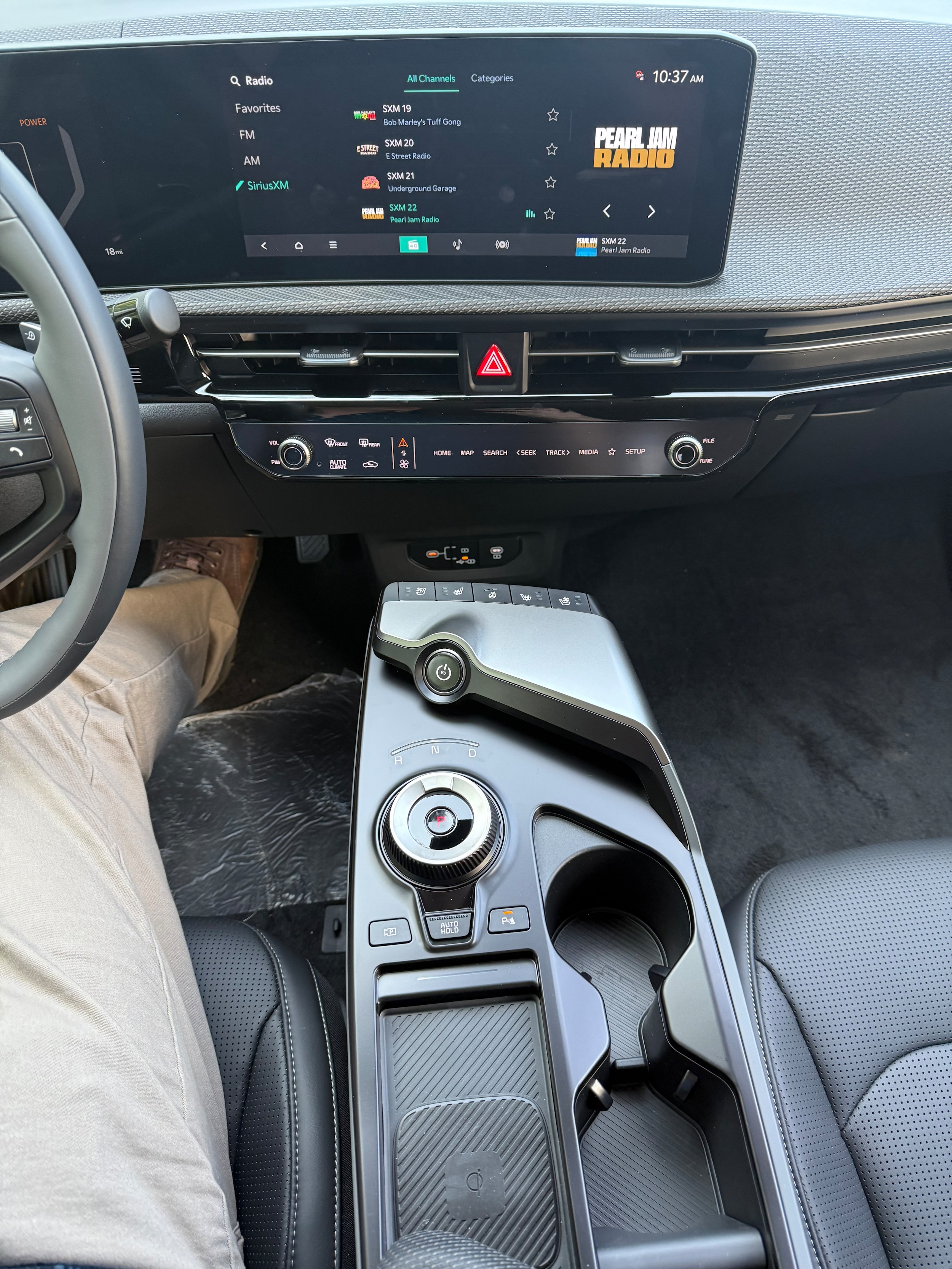 2025 Kia EV6 Wind - Photo 17